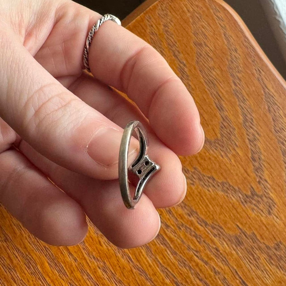 Size 7 Sterling silver bypass diamond engagement ring, stamped 925 - Picture 5 of 5